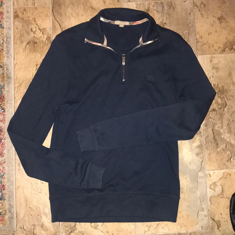 Size small Burberry pullover with zipper.